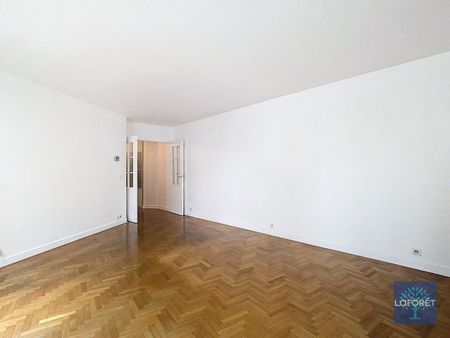 Apartment - Photo 2