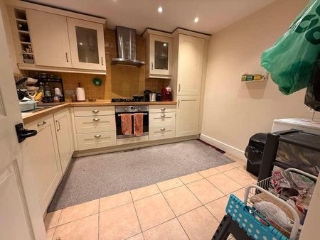 St. Marys Court, Church Street, Newent, GL18 - Photo 5