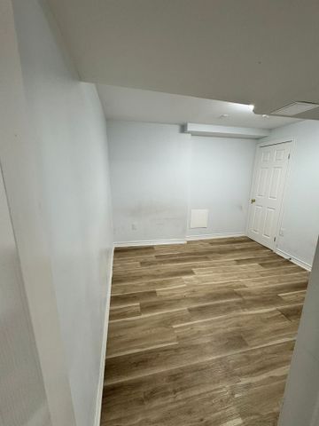 For Lease - 28 Bramhall Court Unit# Basement, Brampton, Ontario - Photo 4