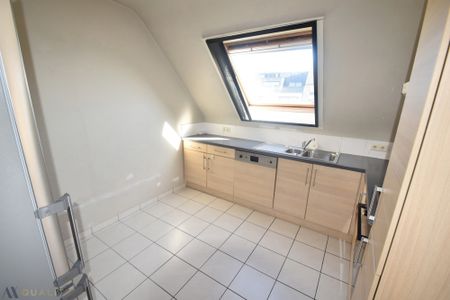 2 slpk. duplex met ruim terras. onmiddellijk beschikbaar. - Photo 4