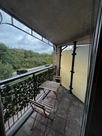 2 bedroom flat to rent - Photo 3