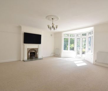 5 bedroom detached house to rent - Photo 2
