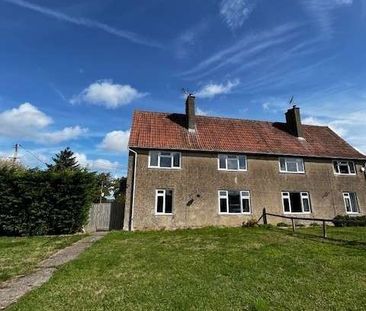 Spacious, Semi-detached cottage with large garden in a rural setting. - Photo 1
