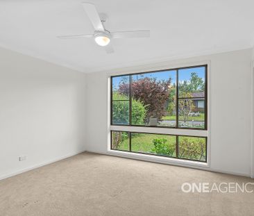 SPACIOUS FOUR-BEDROOM HOME WITH MODERN UPGRADES - Photo 5