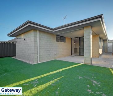 8 Greensand Promenade, TREEBY WA 6164 - Photo 4