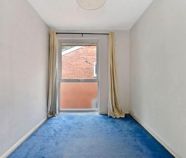 Brunswick Park Road, London - Photo 1