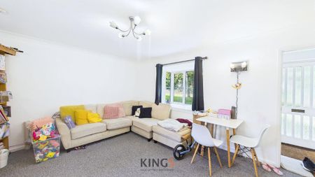 2 bedroom ground floor maisonette to rent - Photo 3