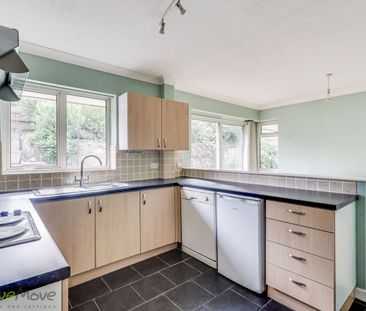 2 Bedroom - Photo 2