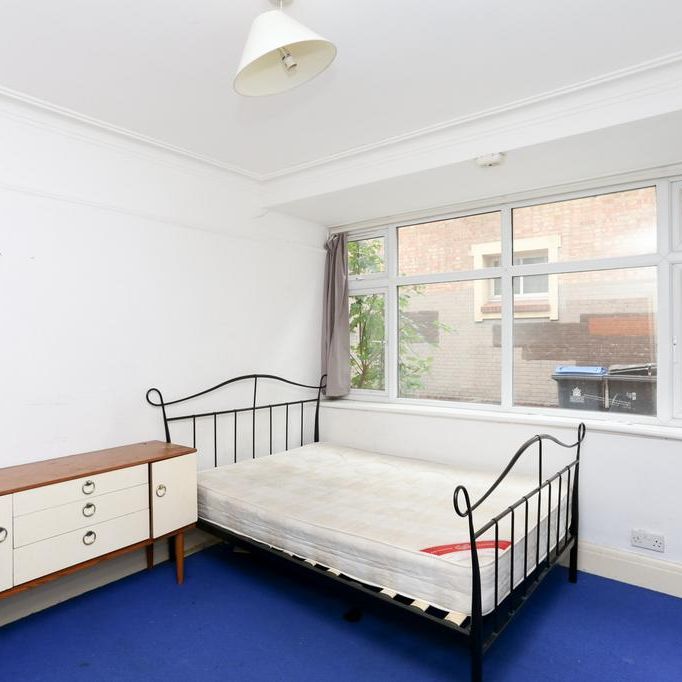 4 bedroom terraced house to rent - Photo 1