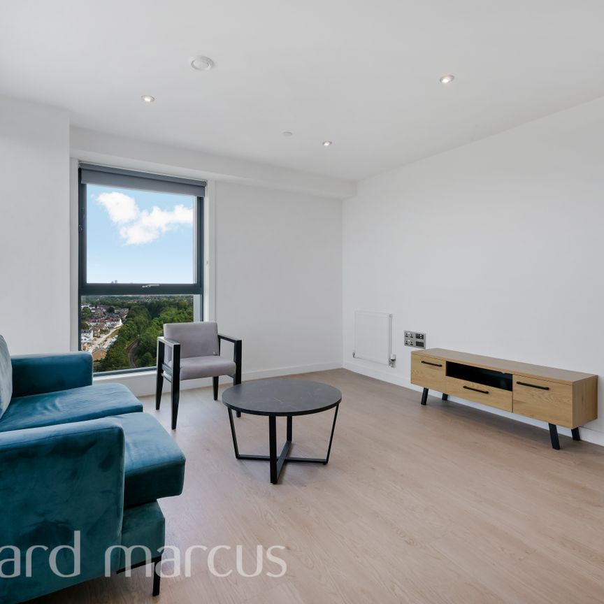 Sutton Court Road, Sutton - Photo 1