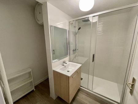 Location Appartement 1 pièce 25m² CHAMALIERES 63400 - Photo 5