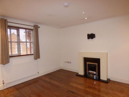 4 bedroom townhouse to rent - Photo 2
