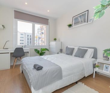 Carrer de Calàbria, Barcelona, Catalonia 08029 - Photo 5