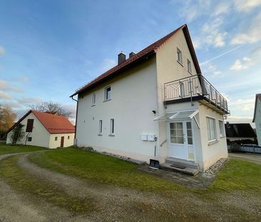 Natur pur! Schöne 2-Zimmer-Balkon-Wohnung mit Einbauküche & Garagen... - Foto 6