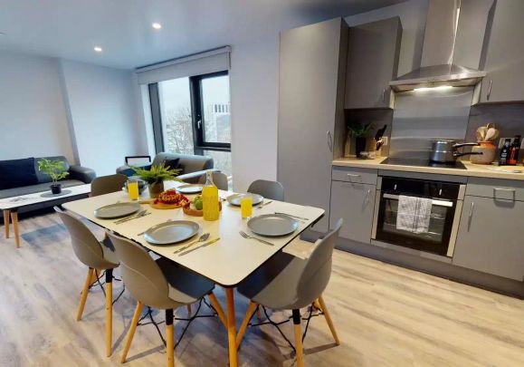 Silver En Suite - Photo 1