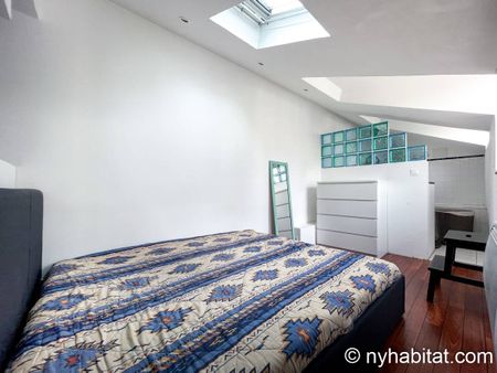 Logement à Paris, Location meublée - Photo 5