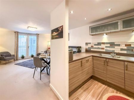 2 bedroom apartment to rent - Photo 2