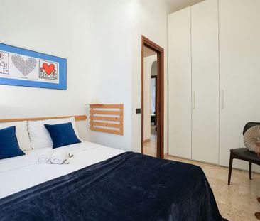 Via dei Pellegrini, Milan, Lombardy 20122 - Photo 5