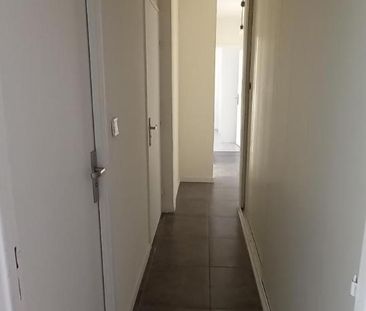 Location Appartement 3 pièces 66m² ST ETIENNE 42100 - Photo 6