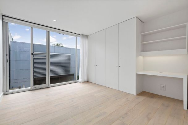 79 Albion Street, South Yarra. - Photo 1