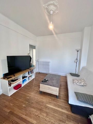Location Appartement 2 pièces 45m² TROYES 10000 - Photo 2