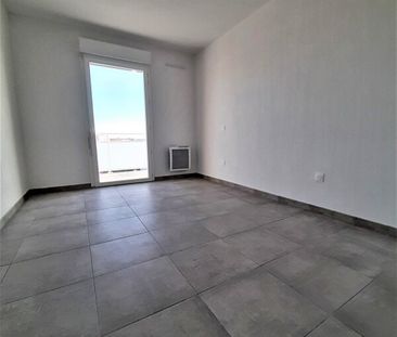 Location Appartement 3 pièces 63m² NIMES 30000 - Photo 3