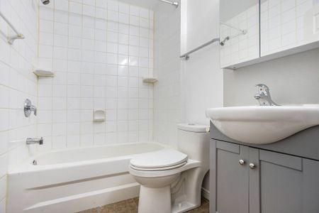 For Lease - 256 Park Park Unit# 1, Vanier and Kingsview Park, Ontario - Photo 5