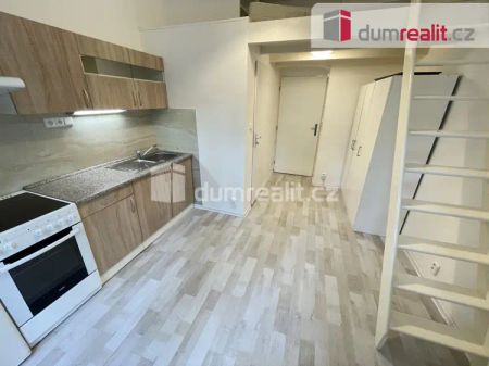 Pronájem bytu 1+kk 22 m - Photo 3