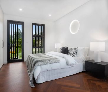 Elegant Family Home in Prime Putney Location - Photo 1