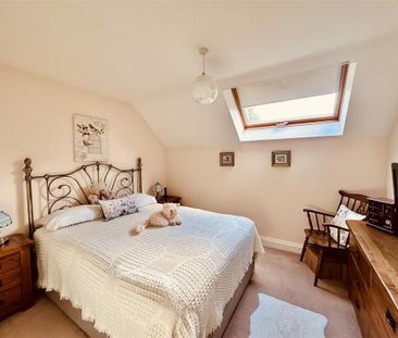 3 bedroom semi-detached house to rent - Photo 5