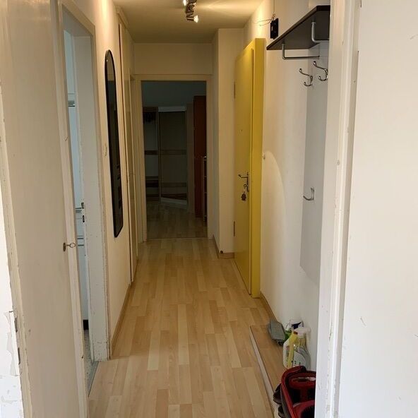 21/2-ROOM APARTMENT IN DÜBENDORF (ZH), FURNISHED - Foto 1
