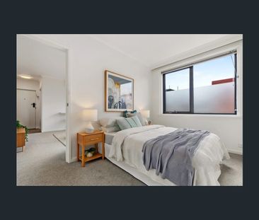 1/2 Shirley Grove, St Kilda East, Vic 3183 - Photo 5