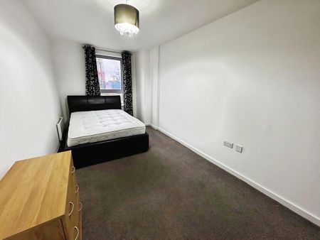 2 bedroom flat to rent - Photo 4