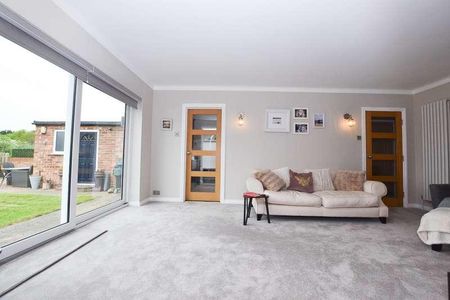 Rayleigh Drive, Wideopen, Newcastle Upon Tyne, NE13 - Photo 4