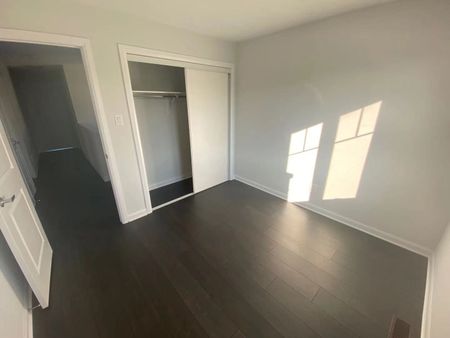 For Lease - 1041 Speedvale Court, Kanata, Ontario - Photo 3