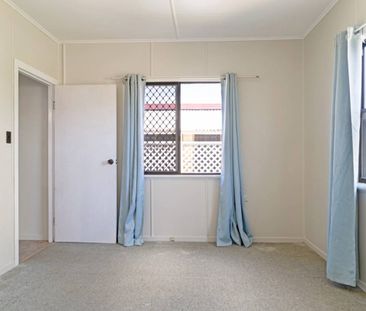 Gorgeous Newtown Cottage - Photo 5