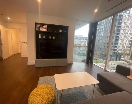 1 Bed Flat, Maine Tower, E14 - Photo 2