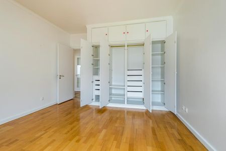 3 Bedroom Apartment with swimming pool, Lumiar, Lisboa - Photo 3