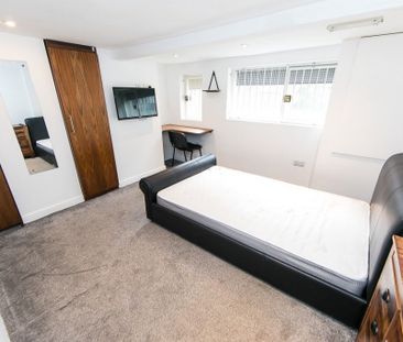 Richmond Mount, Leeds - Photo 3