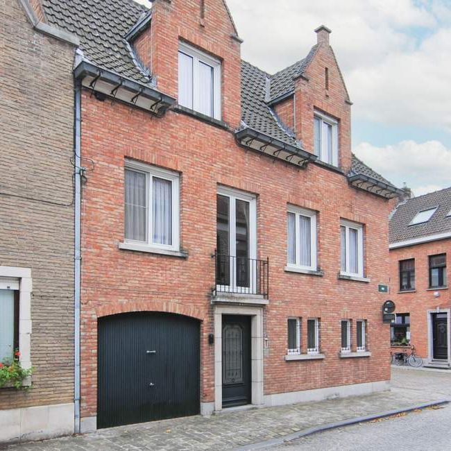 Woning te huur in Brugge voor € 1.300 met 2 slaapkamers - Photo 1