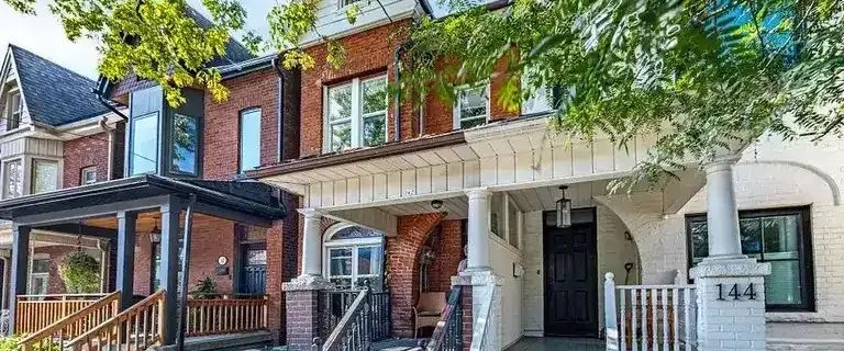 Renovated 2-Bedrooms Apartment In Heart Of Little Italy. | 142 Grace Street, Toronto - Photo 1