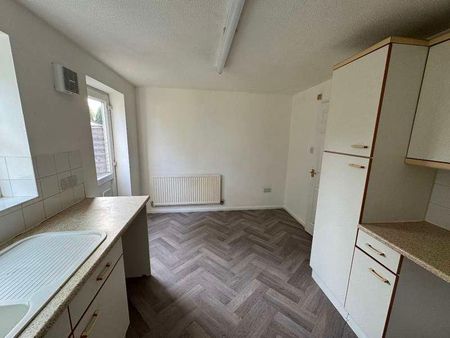 Charlecote Walk, Nuneaton, CV11 - Photo 5