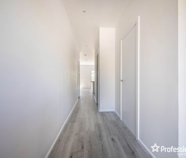 AFFORDABLE 3 BEDROOM TOWNHOUSE - Photo 3