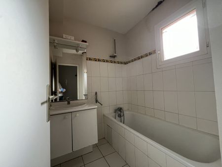 Location Appartement 3 pièces 64m² BASSENS 33530 - Photo 4