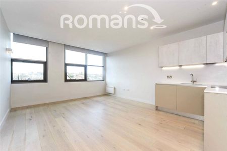 Studio to rent - Photo 2