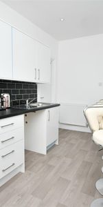 1 bed house share to rent in Scarlett Street, Burnley, BB11 - Photo 3