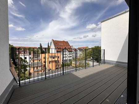 Leipzig: Exklusive Dachgeschosswohnung ** große Dachterrasse ** großer Balkon ** Einbauküche ** Tiefgarage - Photo 2