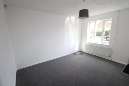 2 bedroom semi-detached house to rent - Photo 2