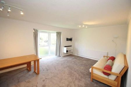 Queens Road, Kingston Upon Thames, KT2 - Photo 3