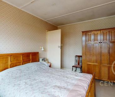 4 bedroom semi-detached house to rent - Photo 5